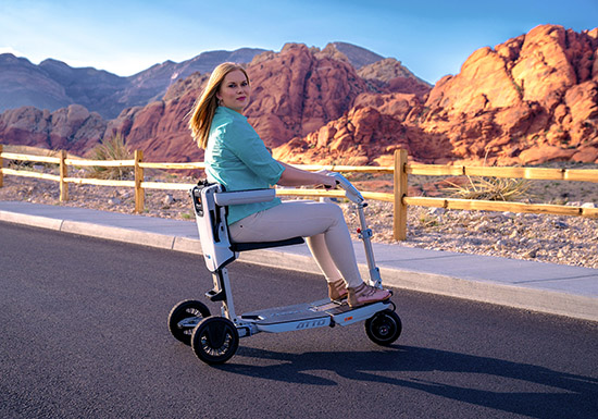 Moving Life ATTO Foldable Mobility Scooter (lifestyle)